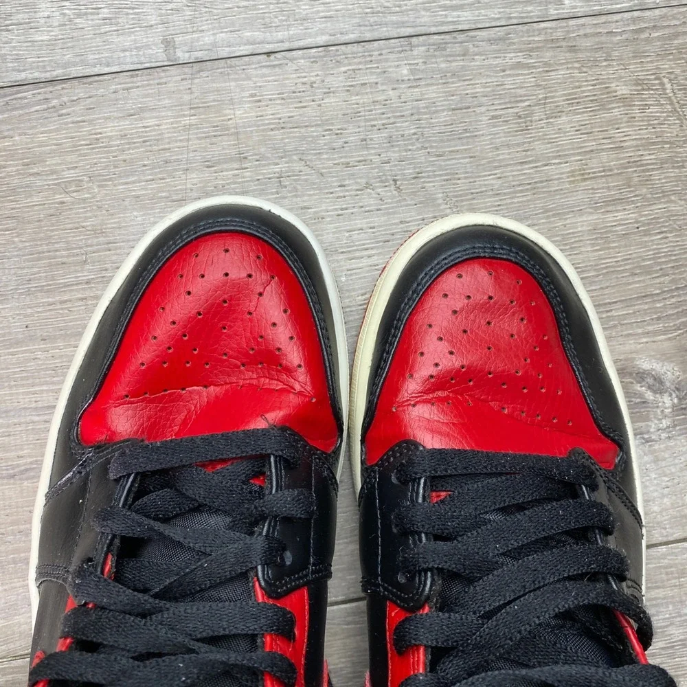 Jordan Shoes Air Jordan 1 Mid Banned 2020 Mens 9 Black Red Leather‎ 554724-074